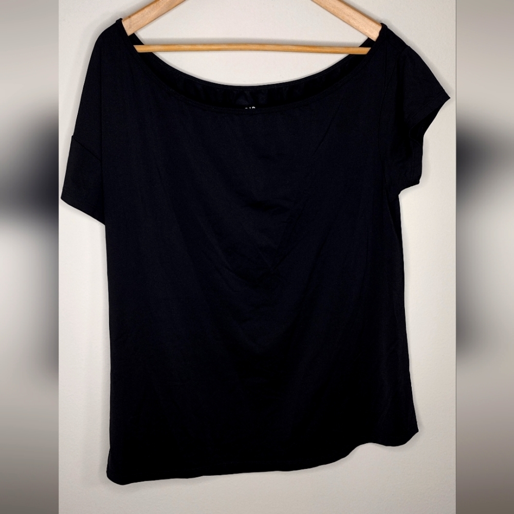 Torrid Active scoop neck black short sleeve shirt 00 women's size 10 M/L